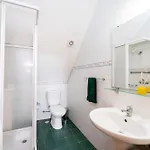 Casa Amarela, 9-room House