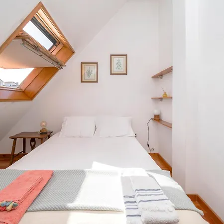 Casa Amarela, 9-room House Vakantiehuis Barra