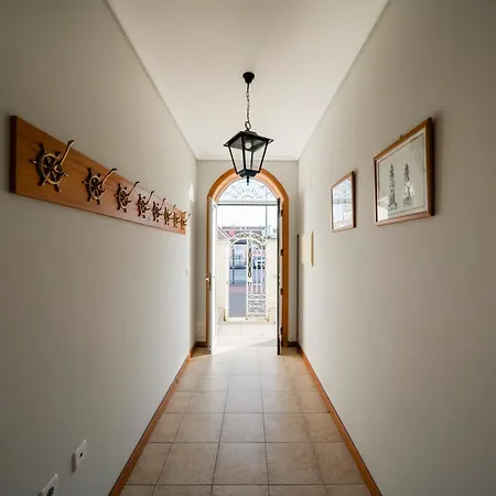 Casa Amarela, 9-room House *