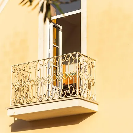 Vakantiehuis Casa Amarela, 9-room House *