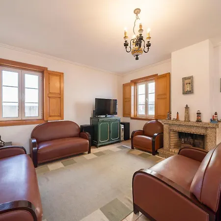 Casa Amarela, 9-room House * Barra