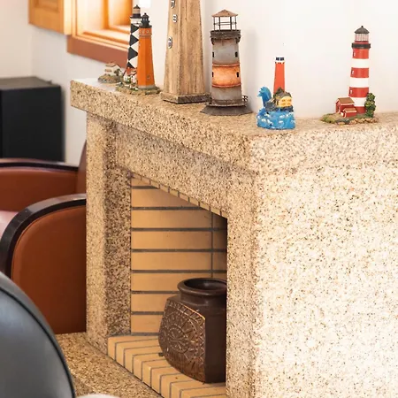 Casa Amarela, 9-room House * Barra