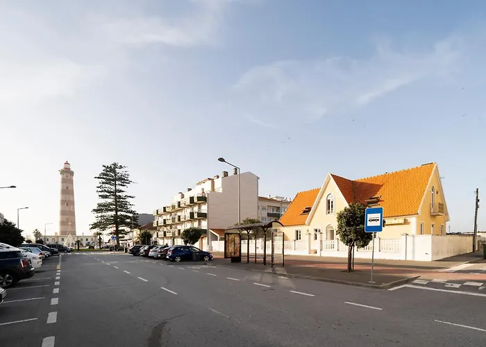 בית נופש Casa Amarela, 9-room House