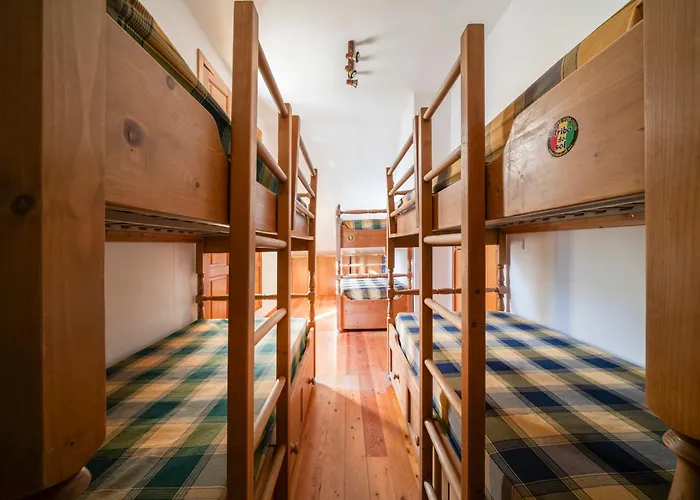 בית נופש Casa Amarela, 9-room House