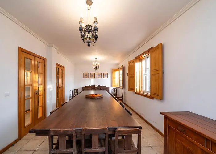 בית נופש Casa Amarela, 9-room House Barra